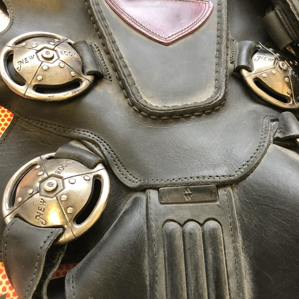 BN NEW ROCK Biker Knee/shin guards!💎💎 - Picture 3 of 5